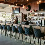 Theo Sunset Bay 酒店