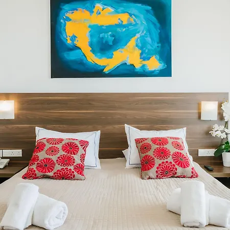 Theo Sunset Bay 4*