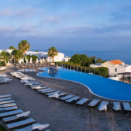 Theo Sunset Bay 4* Kissonerga
