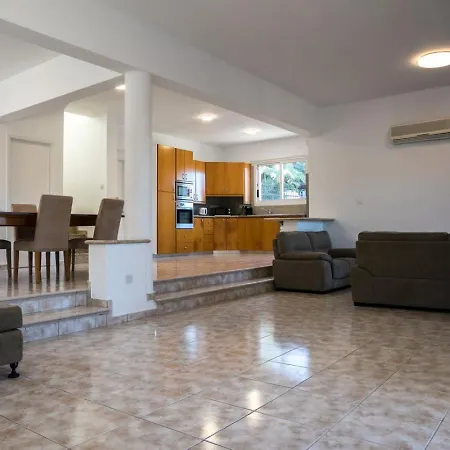 Theo Sunset Bay Hotel 4*