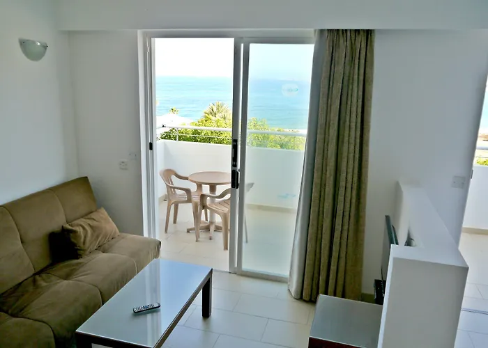 Hotel Theo Sunset Bay Kissonerga