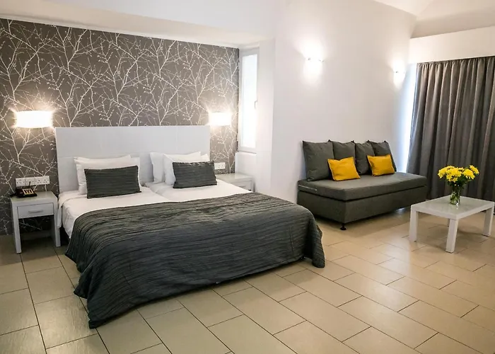 Hotel Theo Sunset Bay Kissonerga