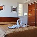 Theo Sunset Bay فندق كيسونيجرا