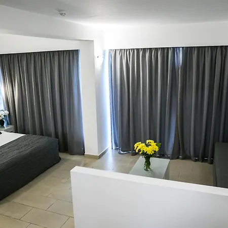 Hotel Theo Sunset Bay