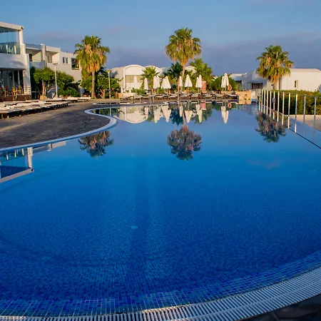 Theo Sunset Bay Hotel 4*