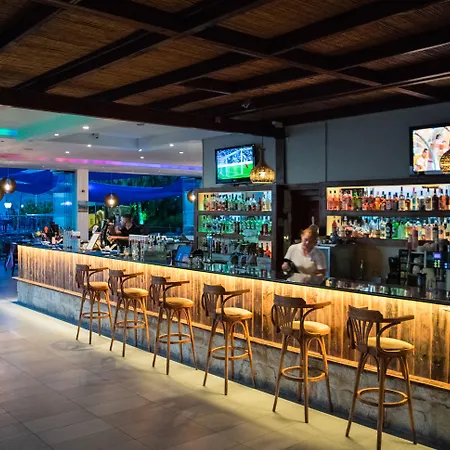 Theo Sunset Bay Hotel