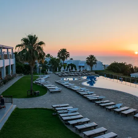 Theo Sunset Bay Hotel Kissonerga