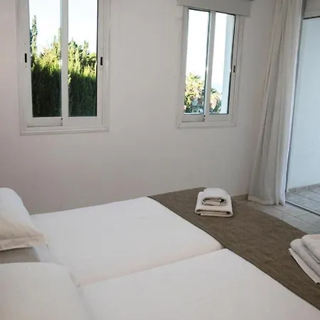 Theo Sunset Bay 4* كيسونيجرا