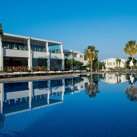 Theo Sunset Bay Hotel Kissonerga