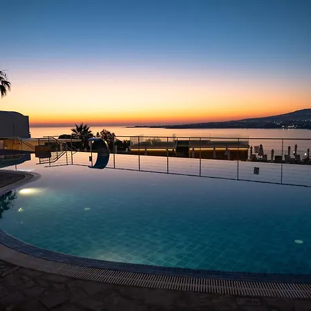 Hotel Theo Sunset Bay 4*