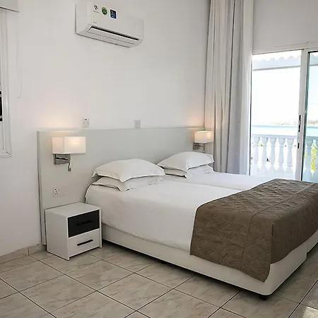 Theo Sunset Bay فندق كيسونيجرا