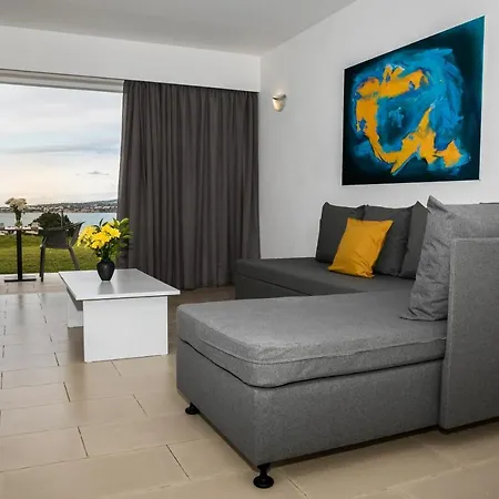 Theo Sunset Bay Hotel 4*