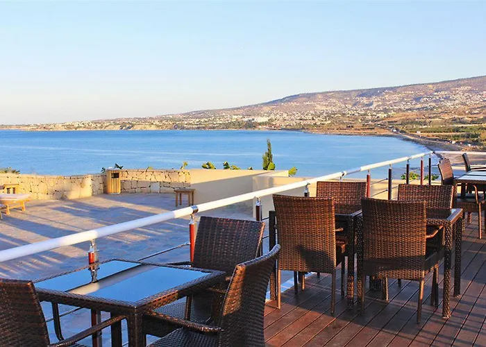 Theo Sunset Bay Κισσόνεργα