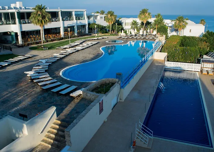 Szálloda Theo Sunset Bay 4*