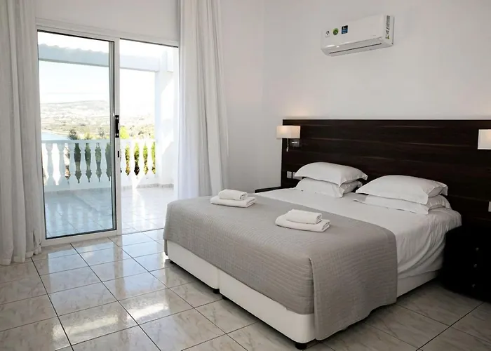 Theo Sunset Bay Κισσόνεργα