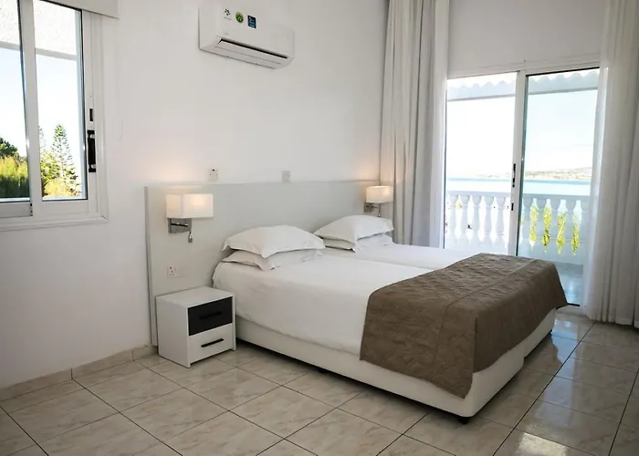 Ξενοδοχείο Theo Sunset Bay 4*