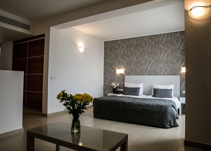 Theo Sunset Bay Κισσόνεργα