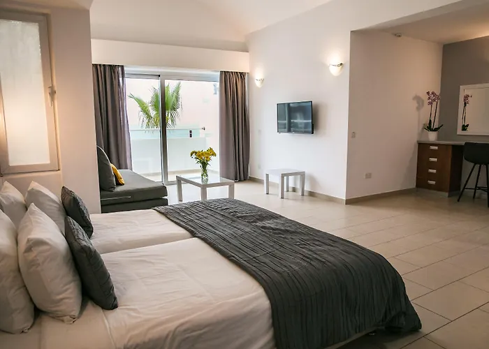 Hotel Theo Sunset Bay