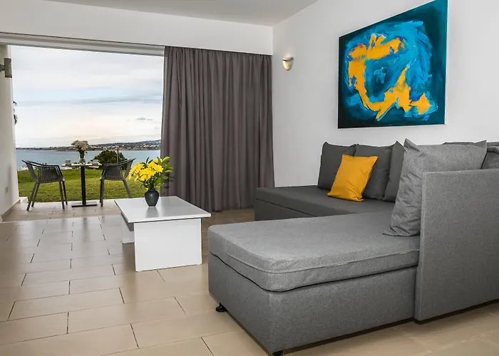 Theo Sunset Bay Hotel Kissonerga