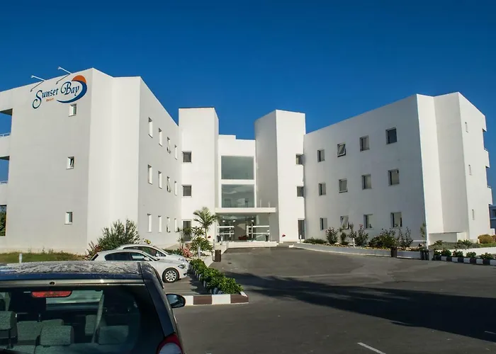 Theo Sunset Bay 4* Kissonerga